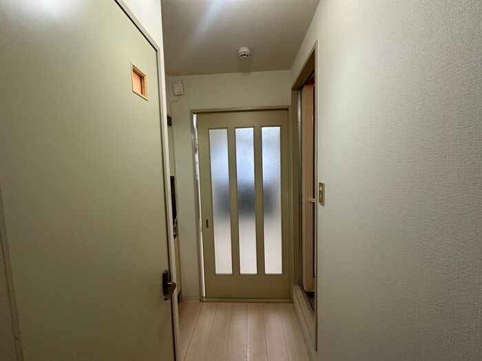 物件内観写真15　(廊下)