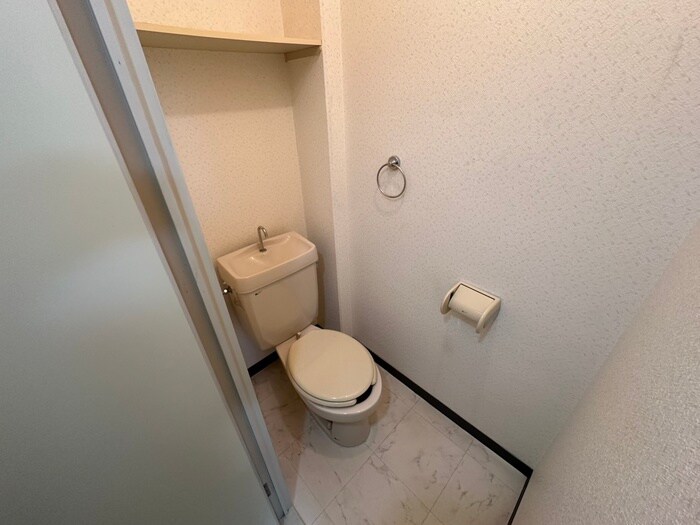 物件内観写真16　(トイレ)