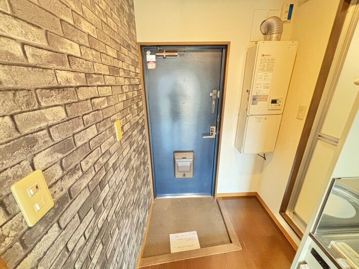 物件内観写真20　(玄関)