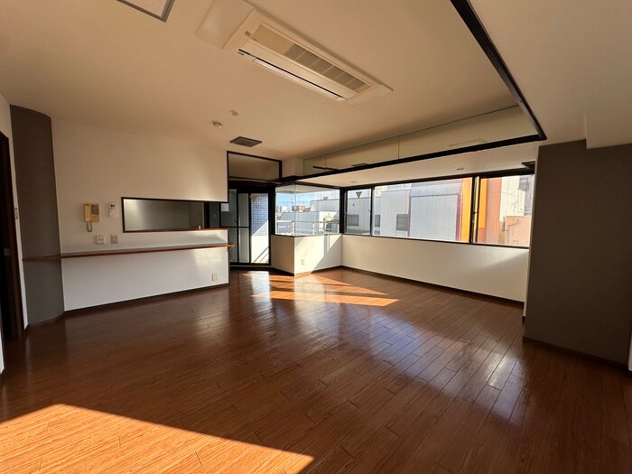 物件内観写真4　(居室)