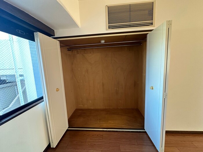 物件内観写真10　(収納)
