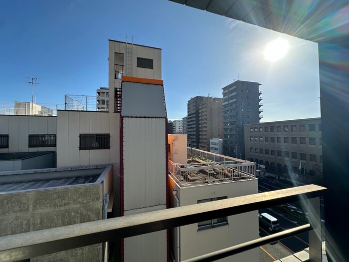 物件内観写真18　(室内からの展望)