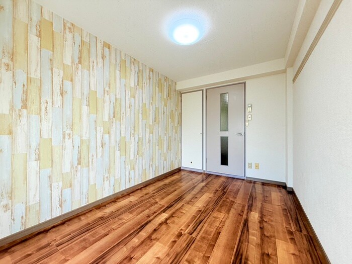 物件内観写真4　(居室)