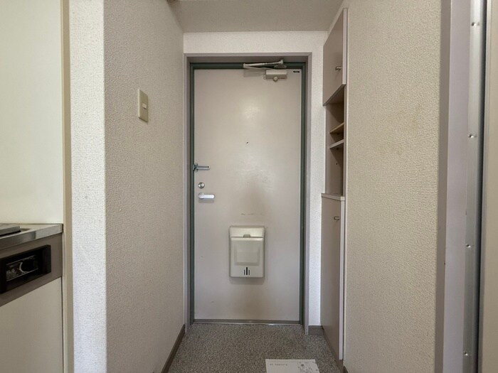物件内観写真11　(玄関)
