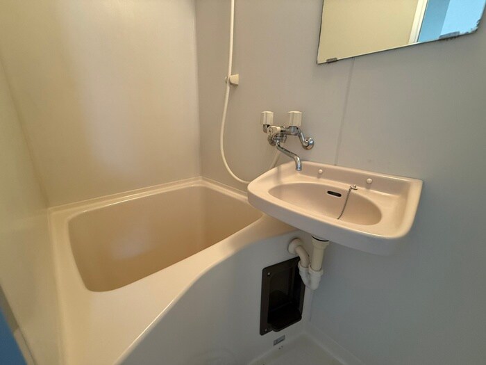 物件内観写真12　(バス／シャワールーム等)