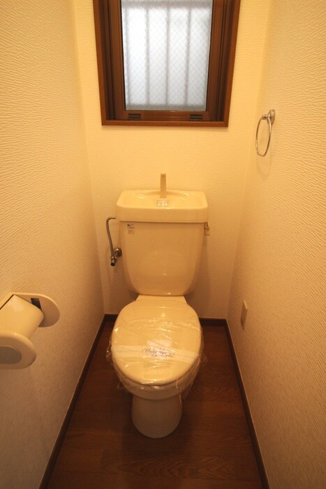 物件内観写真12　(トイレ)