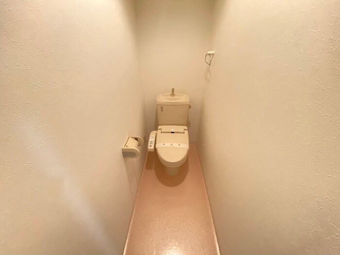 物件内観写真13　(トイレ)