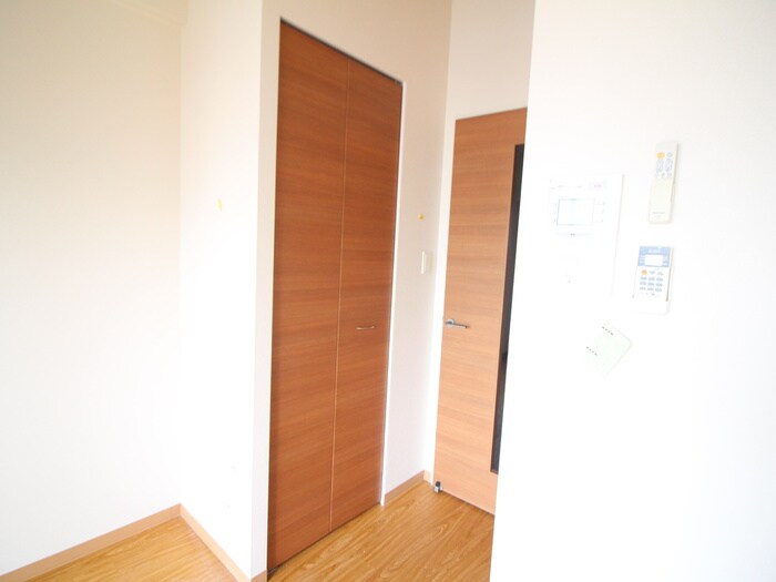 物件内観写真11　(収納)