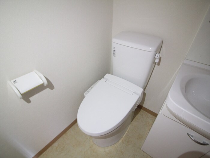 物件内観写真15　(トイレ)