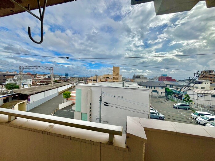 物件内観写真20　(室内からの展望)