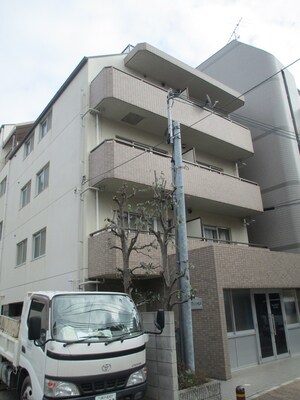 吉本マンション外観写真