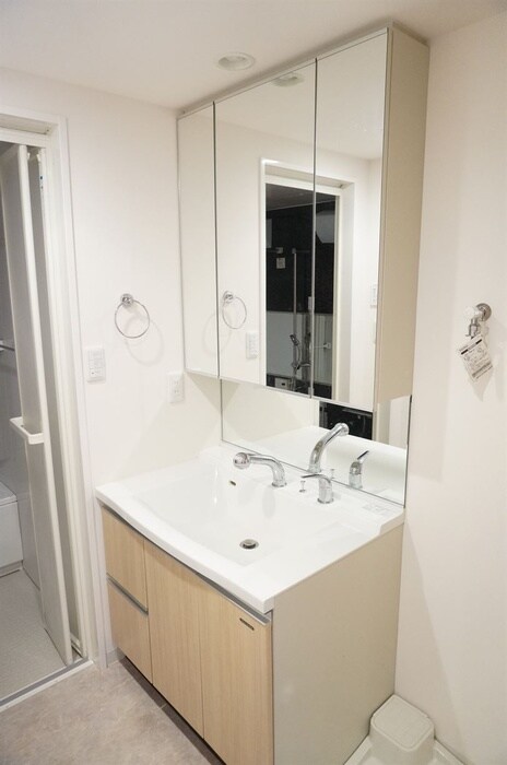 物件内観写真9　(洗面)