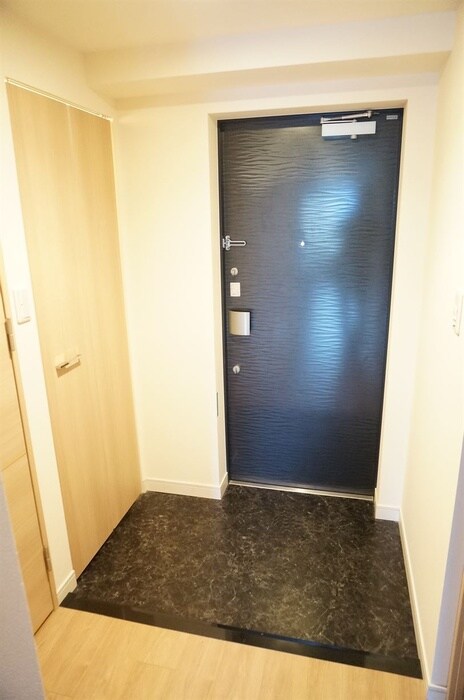 物件内観写真15　(玄関)