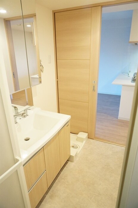 物件内観写真18　(洗濯機置場)