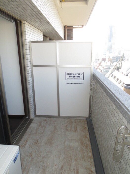 物件内観写真9　(ベランダ・バルコニー)