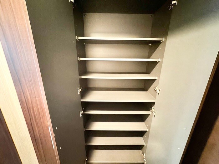 物件内観写真15　(靴箱)