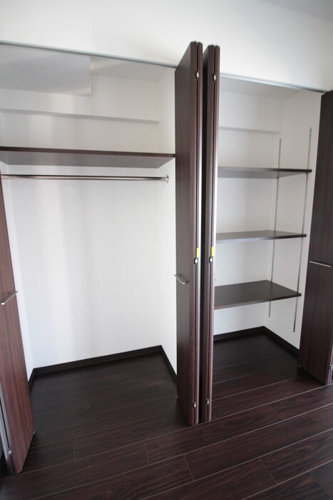 物件内観写真15　(収納)