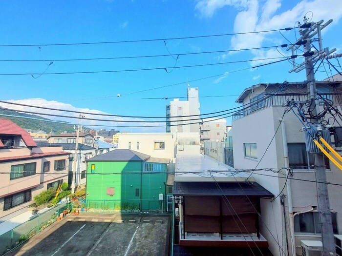 物件内観写真16　(室内からの展望)