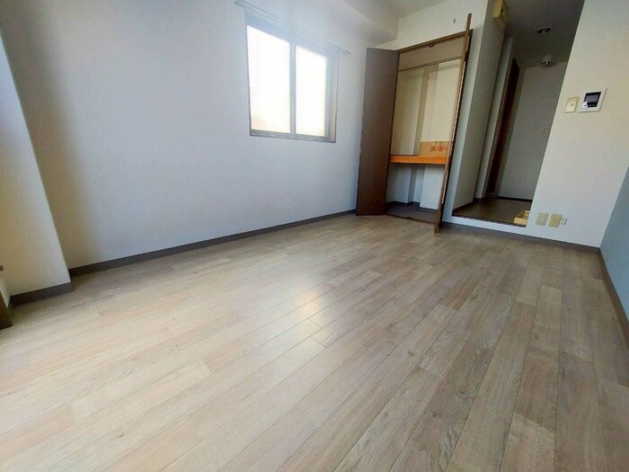 物件内観写真21　(居室)