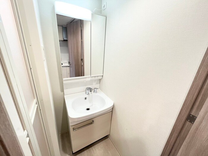 物件内観写真10　(洗面)