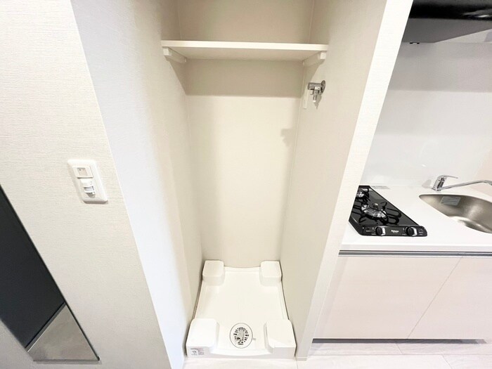 物件内観写真11　(洗濯機置場)