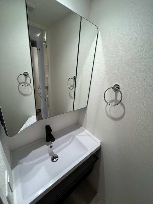 物件内観写真9　(洗面)