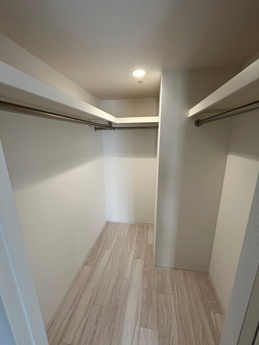 物件内観写真12　(収納)