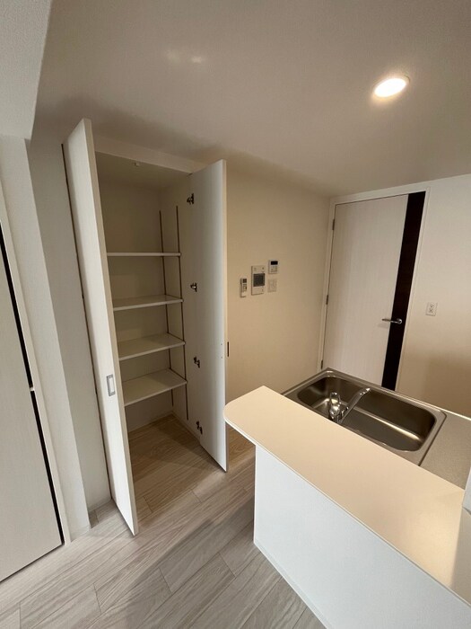 物件内観写真13　(収納)