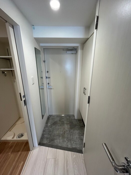 物件内観写真15　(玄関)