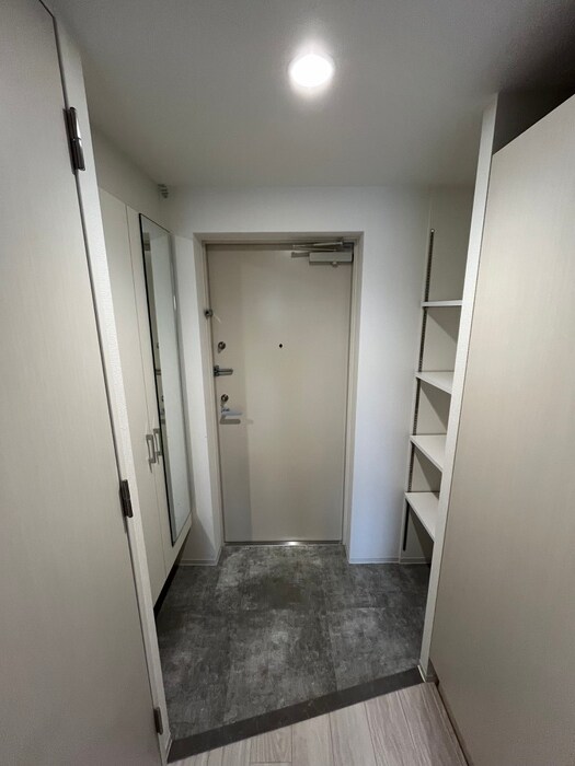 物件内観写真15　(玄関)
