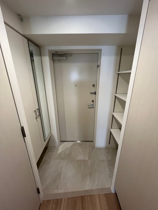 物件内観写真15　(玄関)