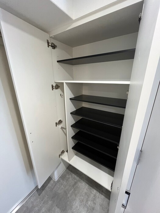 物件内観写真16　(靴箱)