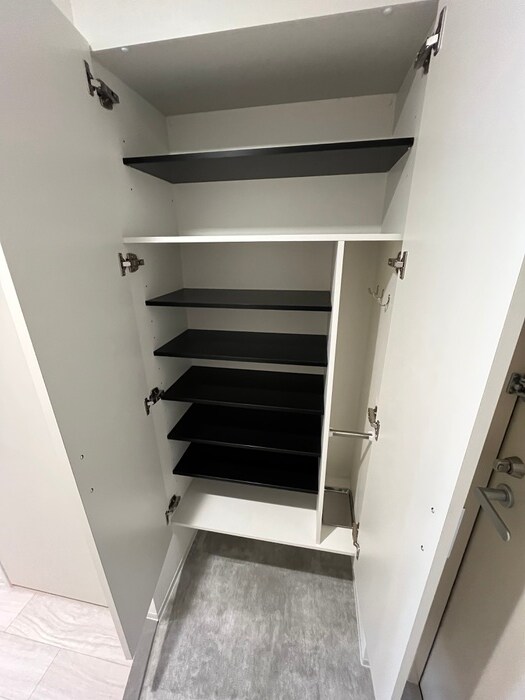 物件内観写真16　(靴箱)