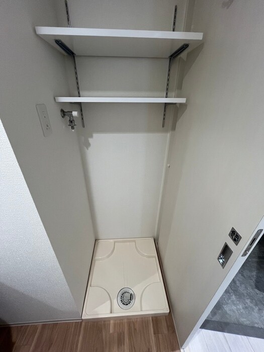 物件内観写真17　(洗濯機置場)