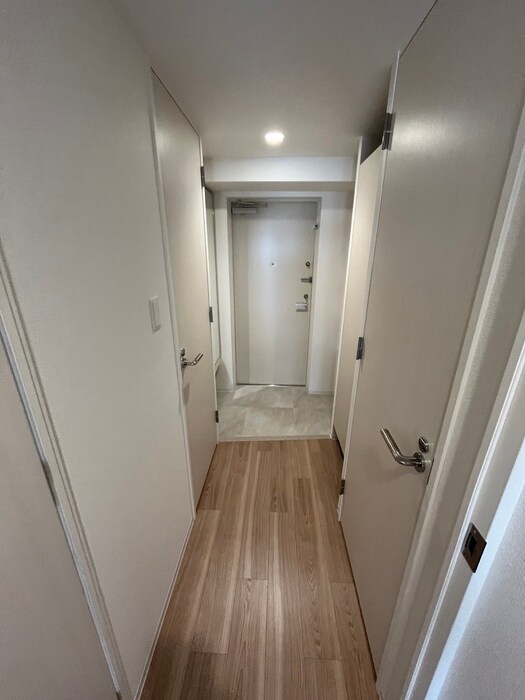 物件内観写真17　(廊下)