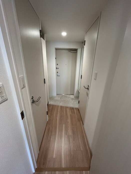 物件内観写真17　(廊下)