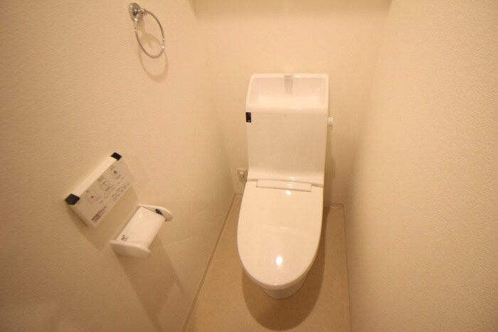 物件内観写真12　(トイレ)