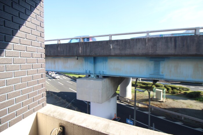 物件内観写真15　(室内からの展望)