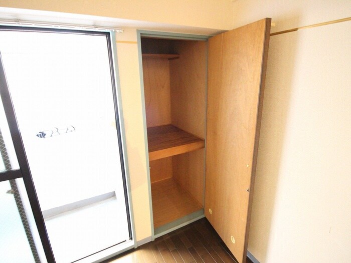 物件内観写真9　(収納)