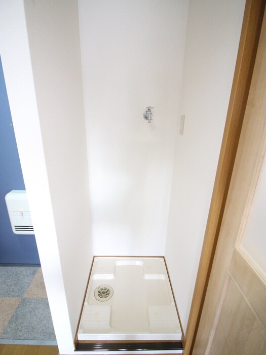 物件内観写真13　(玄関)