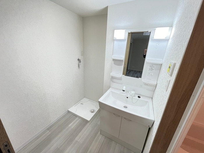 物件内観写真8　(洗面)