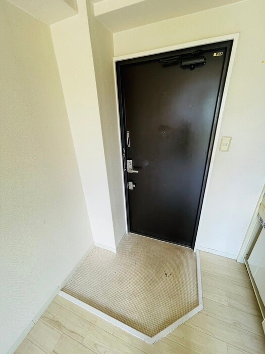 物件内観写真19　(玄関)