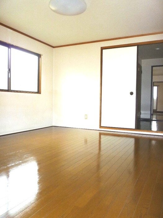 物件内観写真3　(内観写真)