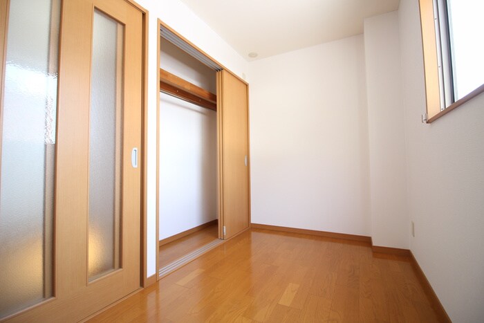 物件内観写真13　(居室)