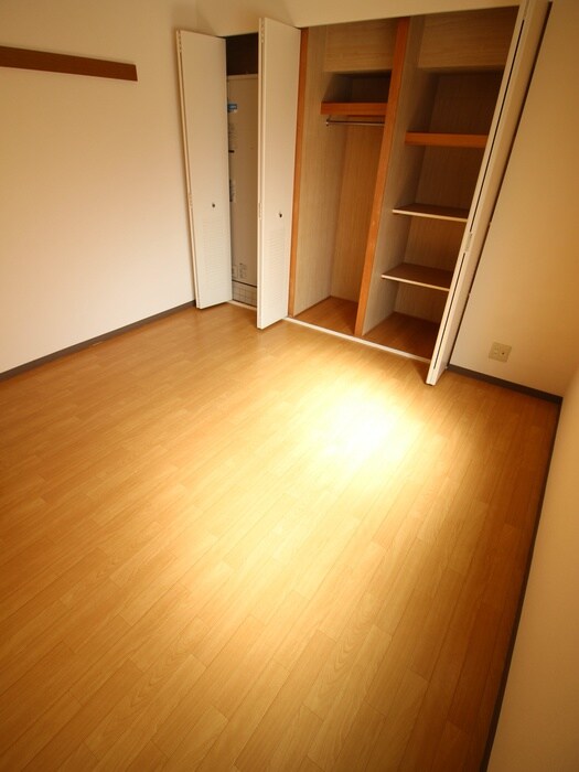 物件内観写真18　(収納)