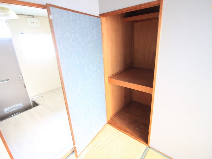 物件内観写真14　(収納)