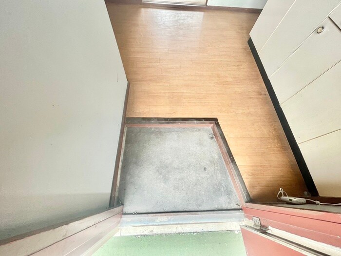 物件内観写真17　(玄関)