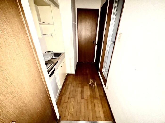 物件内観写真19　(廊下)