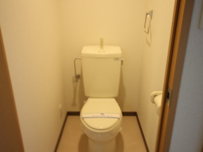 物件内観写真12　(トイレ)