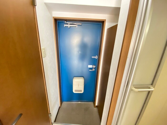 物件内観写真14　(玄関)